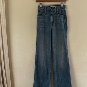 Free People 11” high rise jeans 23